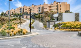 Instapklaar, luxe appartement te koop in een prestigieus golfresort in de heuvels van Marbella - Benahavis 66457 