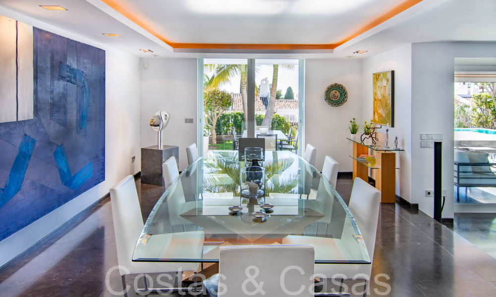 Tijdloze Andalusische luxevilla te koop in een afgesloten wijk bij Aloha Golf in Nueva Andalucia, Marbella 66557