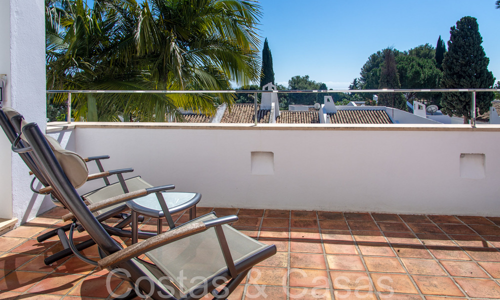 Tijdloze Andalusische luxevilla te koop in een afgesloten wijk bij Aloha Golf in Nueva Andalucia, Marbella 66564