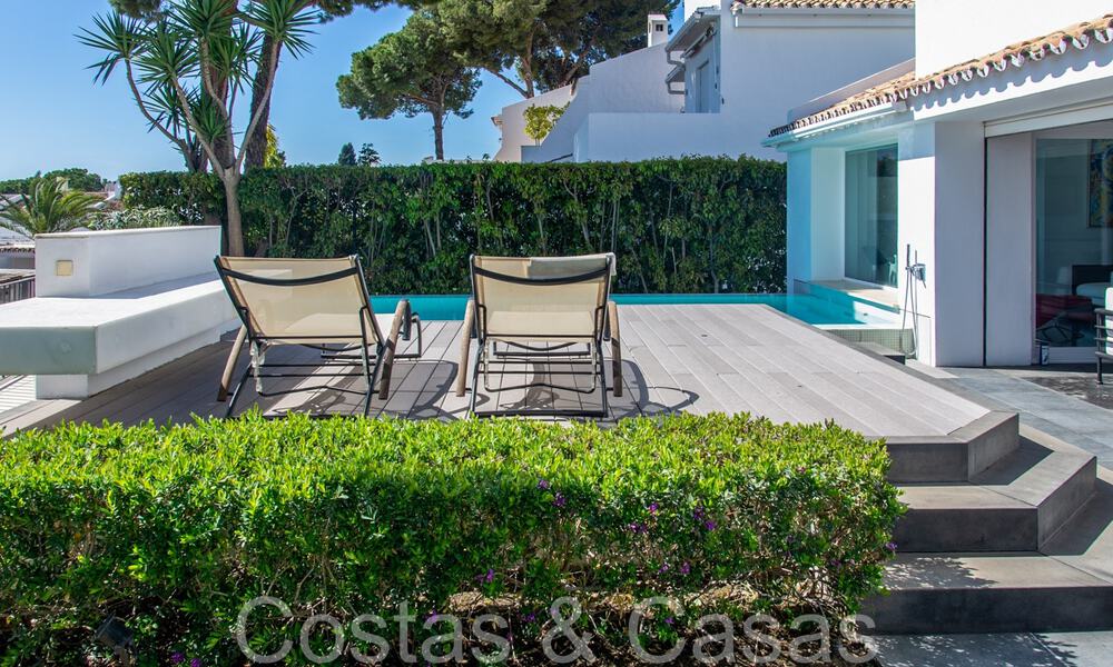 Tijdloze Andalusische luxevilla te koop in een afgesloten wijk bij Aloha Golf in Nueva Andalucia, Marbella 66575