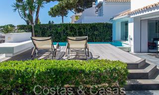 Tijdloze Andalusische luxevilla te koop in een afgesloten wijk bij Aloha Golf in Nueva Andalucia, Marbella 66575 