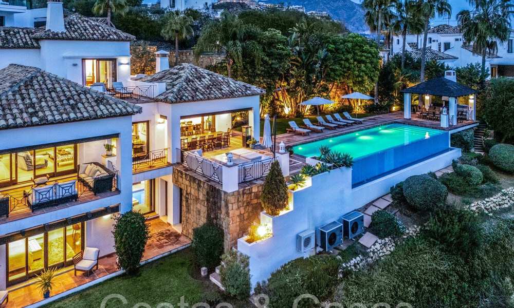 Mediterrane luxevilla te koop met golf- en zeezicht in een gated urbanisatie in La Quinta, Marbella - Benahavis 66703