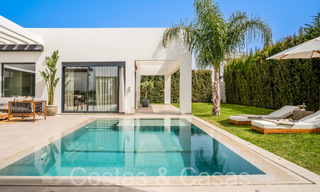 Stijlvolle, moderne gelijkvloerse luxevilla te koop in een golfomgeving nabij Estepona centrum 66754 