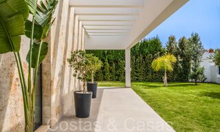 Stijlvolle, moderne gelijkvloerse luxevilla te koop in een golfomgeving nabij Estepona centrum 66781 
