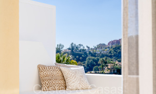 Instapklaar, eigentijds duplex penthouse te koop in een gated community in La Quinta te Benahavis, Marbella 66818 