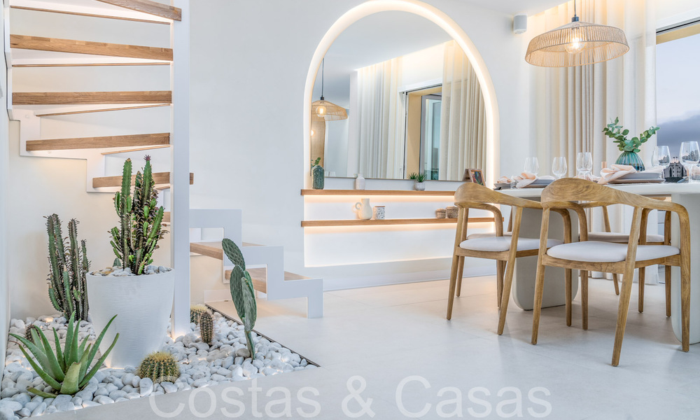 Instapklaar, eigentijds duplex penthouse te koop in een gated community in La Quinta te Benahavis, Marbella 66821