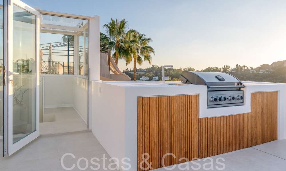 Instapklaar, eigentijds duplex penthouse te koop in een gated community in La Quinta te Benahavis, Marbella 66829