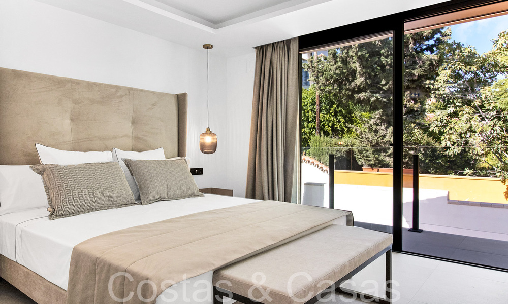  Eigentijdse, duurzame luxevilla met privézwembad te koop in Nueva Andalucia, Marbella 66911