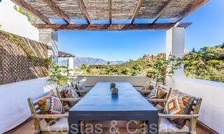 Modern duplex penthouse in Andalusische stijl omgeven door natuur in de heuvels van Marbella 66958 