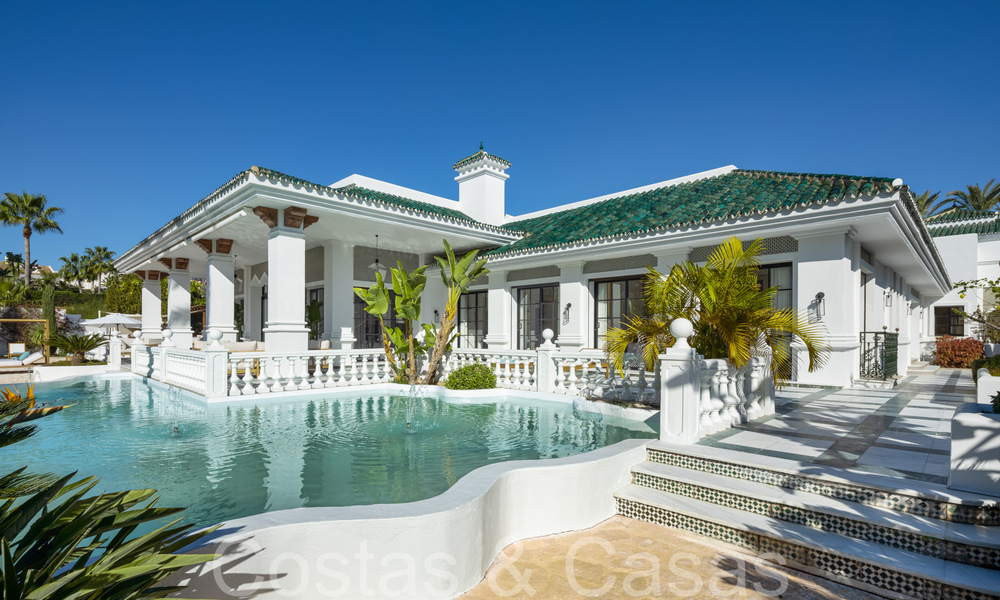 Paleiselijke villa met Moors-Andalusische bouwstijl te koop, omringd door golfbanen in Nueva Andalucia’s golfvallei, Marbella 67112