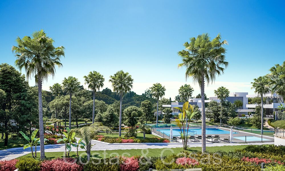 Gloednieuwe villa te koop op loopafstand van het strand van Elviria ten oosten van Marbella centrum 67178