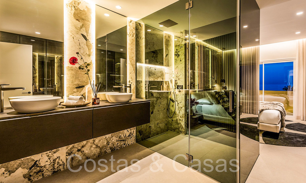Elegant gerenoveerd luxe penthouse te koop aan zee met oogverblindend zeezicht ten oosten van Marbella centrum 67137