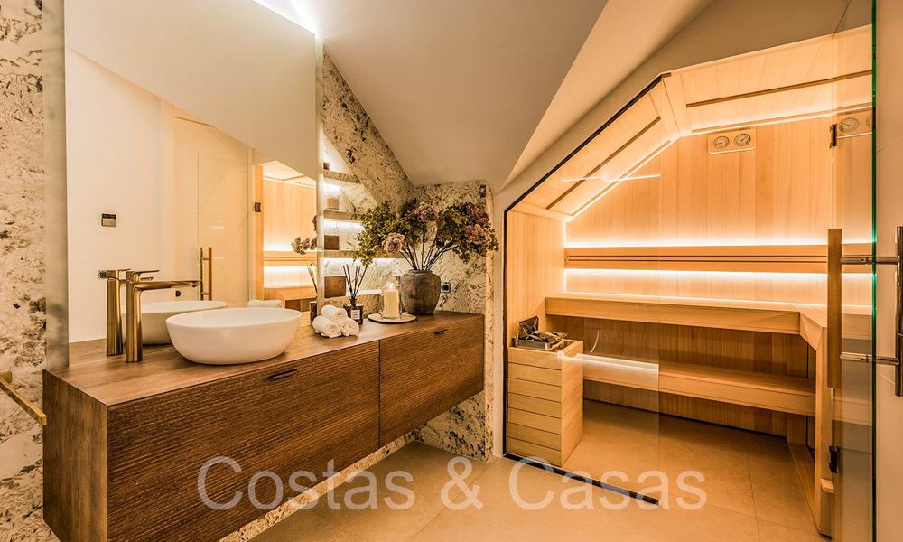 Elegant gerenoveerd luxe penthouse te koop aan zee met oogverblindend zeezicht ten oosten van Marbella centrum 67145
