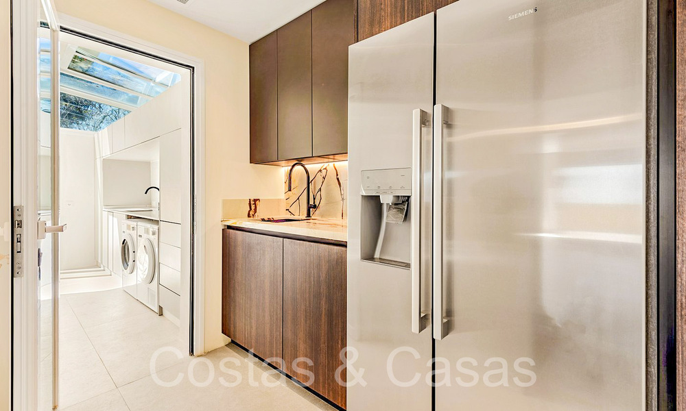 Elegant gerenoveerd luxe penthouse te koop aan zee met oogverblindend zeezicht ten oosten van Marbella centrum 67169