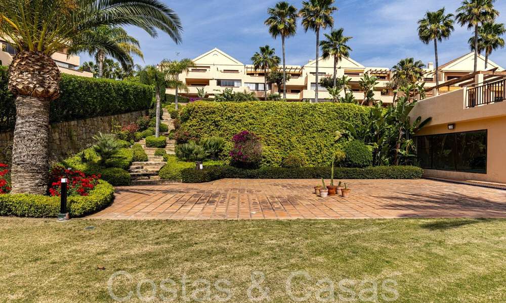 Instapklaar, luxe appartement volledig gerenoveerd met panoramisch uitzicht op de Middellandse Zee te koop in Marbella - Benahavis 67231