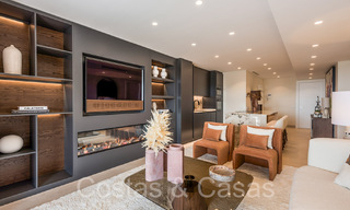Hoogwaardig gerenoveerd luxe appartement te koop in een eerstelijnsstrand complex aan zee op de New Golden Mile, Marbella - Estepona 67249 