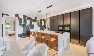 Luxueus gerenoveerd appartement te koop i/e strandcomplex aan zee, met zeezicht, o/d New Golden Mile, Marbella - Estepona 67291 