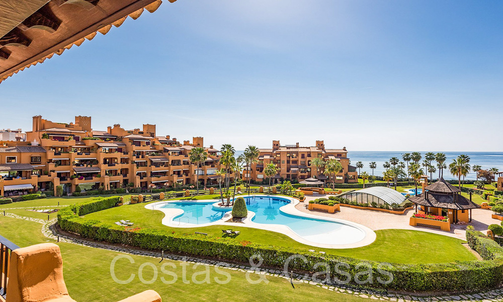 Luxueus gerenoveerd appartement te koop i/e strandcomplex aan zee, met zeezicht, o/d New Golden Mile, Marbella - Estepona 67302
