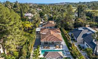 Geavanceerde, Mediterrane gelijkvloerse villa te koop op een steenworp van de Las Brisas golfbaan in Nueva Andalucia, Marbella 67493 