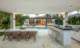 Geavanceerde, Mediterrane gelijkvloerse villa te koop op een steenworp van de Las Brisas golfbaan in Nueva Andalucia, Marbella 67498 