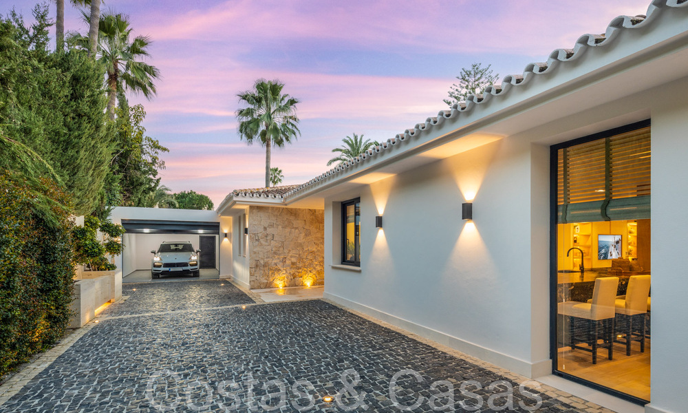 Geavanceerde, Mediterrane gelijkvloerse villa te koop op een steenworp van de Las Brisas golfbaan in Nueva Andalucia, Marbella 67499