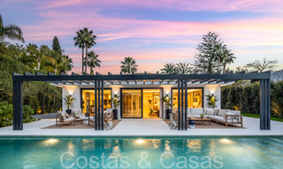 Geavanceerde, Mediterrane gelijkvloerse villa te koop op een steenworp van de Las Brisas golfbaan in Nueva Andalucia, Marbella 67500 