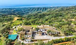Groots, Andalusisch landgoed te koop op een verhoogde kavel van 5 hectare in de heuvels van Oost Marbella 67540 