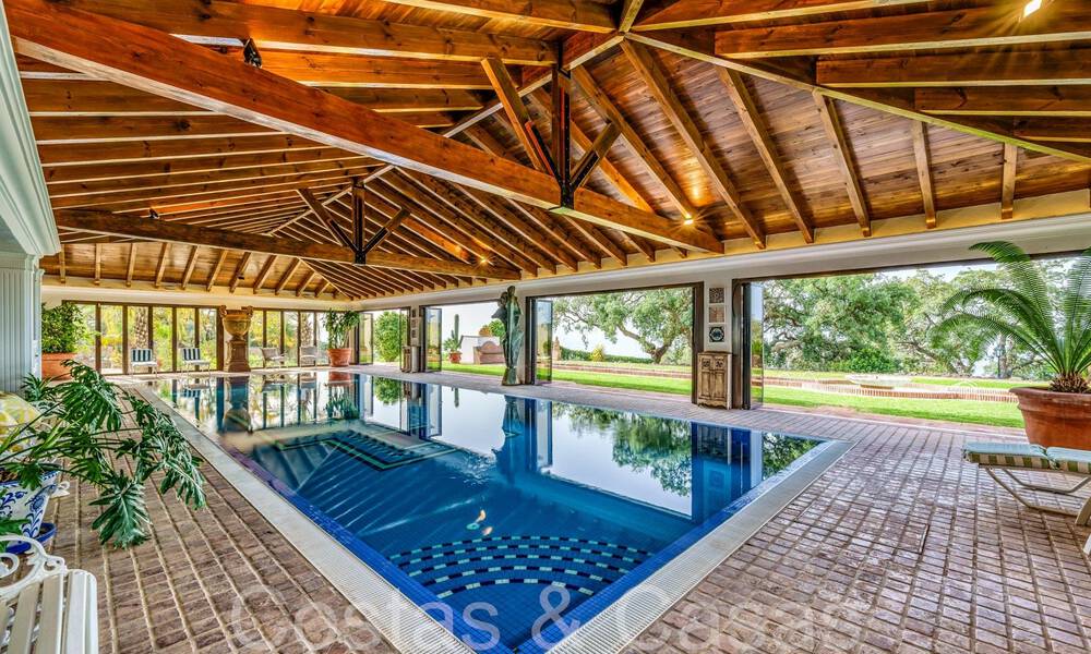 Groots, Andalusisch landgoed te koop op een verhoogde kavel van 5 hectare in de heuvels van Oost Marbella 67559