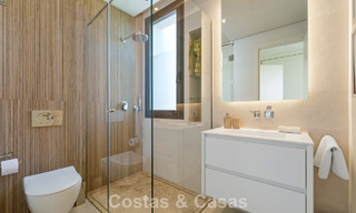 Modernistische luxevilla te koop in een exclusieve, afgeschermde woonwijk op de Golden Mile van Marbella 787639 