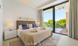 Modernistische luxevilla te koop in een exclusieve, afgeschermde woonwijk op de Golden Mile van Marbella 787640 