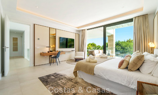 Modernistische luxevilla te koop in een exclusieve, afgeschermde woonwijk op de Golden Mile van Marbella 787645 