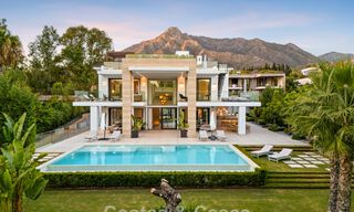 Modernistische luxevilla te koop in een exclusieve, afgeschermde woonwijk op de Golden Mile van Marbella 787680 