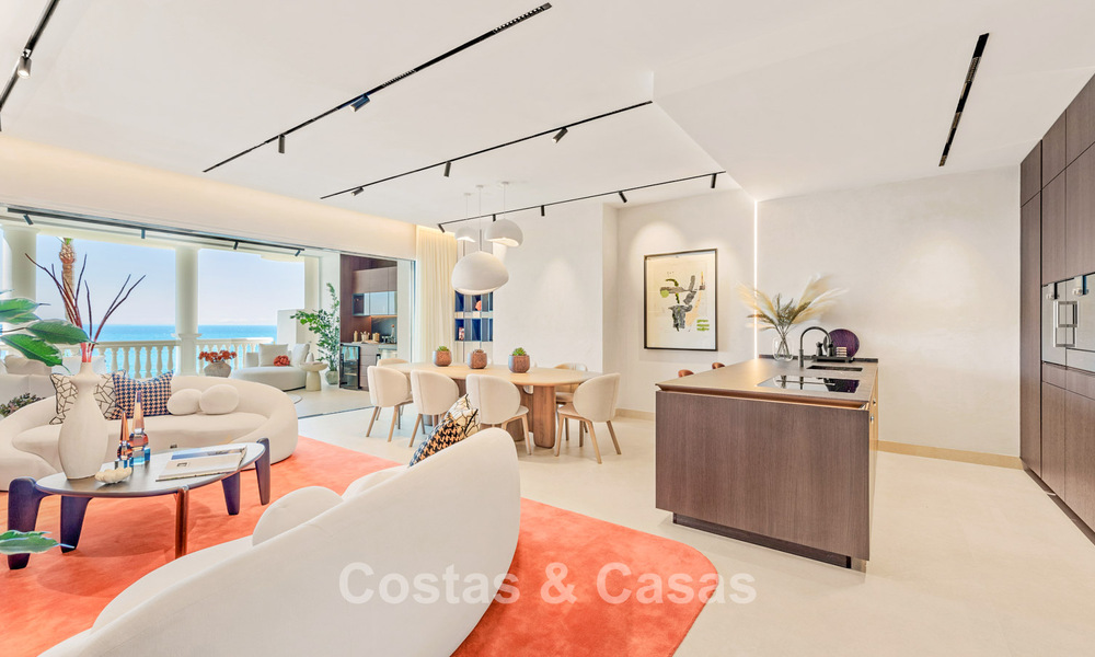 Verfijnd gerenoveerd appartement te koop in Las Dunas Park, een exclusief strandresort tussen Marbella en Estepona 774372