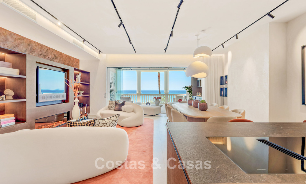 Verfijnd gerenoveerd appartement te koop in Las Dunas Park, een exclusief strandresort tussen Marbella en Estepona 774373