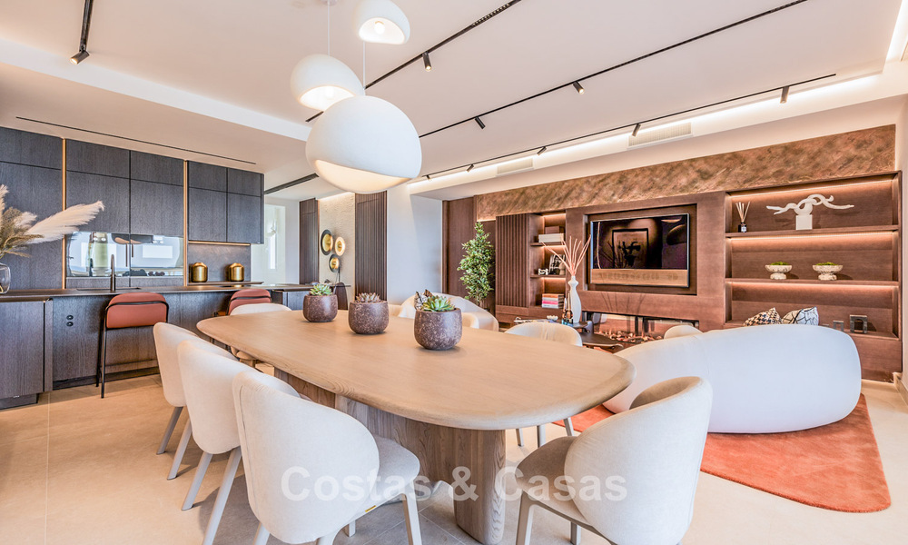 Verfijnd gerenoveerd appartement te koop in Las Dunas Park, een exclusief strandresort tussen Marbella en Estepona 774374