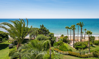 Verfijnd gerenoveerd appartement te koop in Las Dunas Park, een exclusief strandresort tussen Marbella en Estepona 774383 