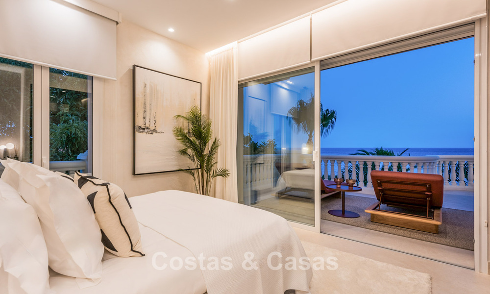 Verfijnd gerenoveerd appartement te koop in Las Dunas Park, een exclusief strandresort tussen Marbella en Estepona 774390