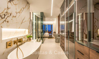 Verfijnd gerenoveerd appartement te koop in Las Dunas Park, een exclusief strandresort tussen Marbella en Estepona 774404 