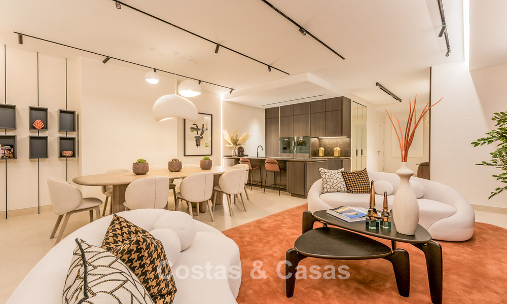 Verfijnd gerenoveerd appartement te koop in Las Dunas Park, een exclusief strandresort tussen Marbella en Estepona 774407