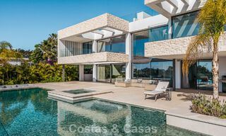 Ruime, modernistische luxevilla te koop met uitzicht op de golfbaan in Benahavis - Marbella 792504 