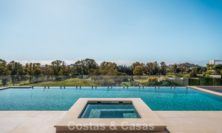 Ruime, modernistische luxevilla te koop met uitzicht op de golfbaan in Benahavis - Marbella 792506 