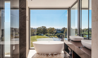Ruime, modernistische luxevilla te koop met uitzicht op de golfbaan in Benahavis - Marbella 792515 