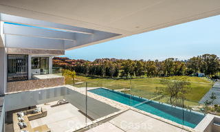 Ruime, modernistische luxevilla te koop met uitzicht op de golfbaan in Benahavis - Marbella 792520 