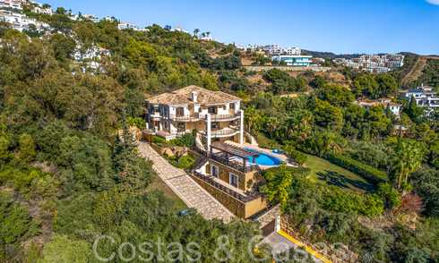 Imposante villa in koninklijke stijl te koop met panoramisch zeezicht gelegen in de heuvels van Marbella Oost 68180