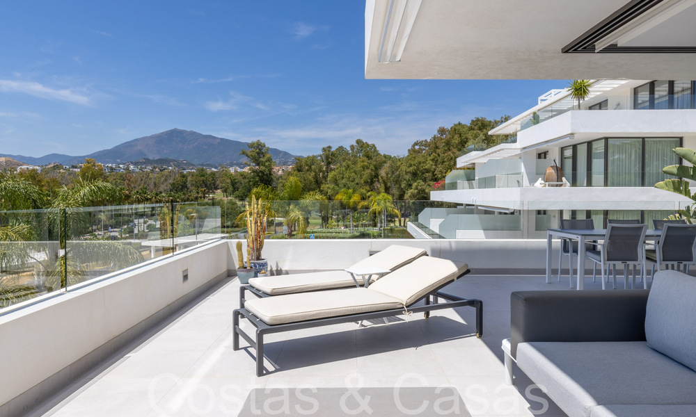 Instapklaar, modern, design appartement te koop nabij de golfbaan in de gouden driehoek van Marbella - Benahavis - Estepona 68771