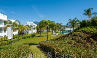 Instapklaar, modern, design appartement te koop nabij de golfbaan in de gouden driehoek van Marbella - Benahavis - Estepona 68820 