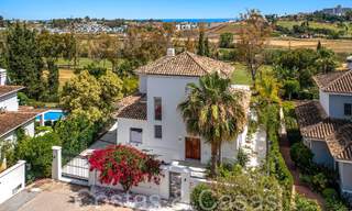 Prachtige gerenoveerde villa in eigentijdse mediterrane stijl te koop, grenzend aan de golfbaan in Benahavis - Marbella 69123 