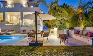 Prachtige gerenoveerde villa in eigentijdse mediterrane stijl te koop, grenzend aan de golfbaan in Benahavis - Marbella 69138 