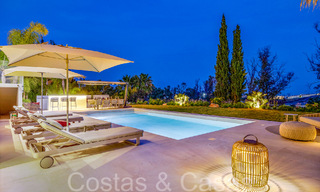 Prachtige gerenoveerde villa in eigentijdse mediterrane stijl te koop, grenzend aan de golfbaan in Benahavis - Marbella 69142 