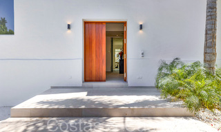 Prachtige gerenoveerde villa in eigentijdse mediterrane stijl te koop, grenzend aan de golfbaan in Benahavis - Marbella 69152 